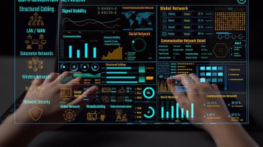 Veri merkezi izleme paneli ağ performansını, bağlantı durumunu, kullanım oranını ve telekomünikasyon içgörüsünü görselleştirir. Veri merkezi verimlilik iyileştirme ağı şeffaflığını izliyor. Thunk