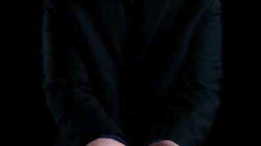 E- posta, web, telefon ve mesaj simgelerini gösteren UI konsepti. İletişim ve destek simgeleri iş iletişimini düzene sokmaya ve müşteri iletişim deneyimini geliştirmeye yardımcı olur. Elide