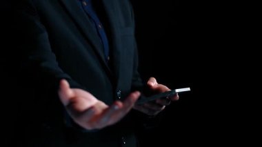 Yapay zeka öğrenme sistemi derin öğrenme, denetimli makine öğrenme ve doğal dil işleme gerektirir. Yapay zeka öğrenme diyagramı yapay zekanın otomasyon ve veri işlemede nasıl geliştiğini gösteriyor. Elide