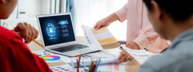 Yapay zeka teknolojisini çalıştırmak için komut mühendisi ve kullanıcı kolaylığı için üretici yapay zeka yardımcı araçları insanların yapay zeka hareketini teşvik ederek üretken yapay zeka fonksiyonları ile çalışmasına yardımcı olur