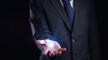 CRM platformları veri analizi, CRM iletişim araçları ve otomasyon yoluyla müşteri ilişkilerini geliştirir. CRM sistemleri müşteri yönetimi, izleme ve CRM ilişki başarısını destekler. Spire.