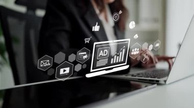 Çevrimiçi reklamlar ve dijital pazarlama markaların büyümesine yardımcı oluyor. İçerik pazarlaması bağlılığı arttırır. Pazarlama araçları ROI 'yi destekliyor. Etkili reklamlar ve pazarlama çevrimiçi iş başarısı. Muxer