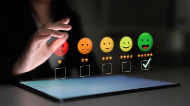 Müşteri geribildirim analizi, çevrimiçi inceleme görüşleri ve veri değerlendirmesi yoluyla memnuniyeti, hizmet kalitesini ve iş itibarını artırır. Latch