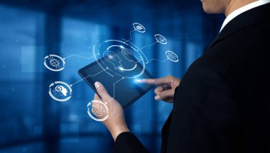 LLM 'de yapay zeka asistanı, büyük veriler, makine öğrenimi ve üretken yapay zeka gücü gelişmiş iş uygulamaları için ajanssal yapay zekayı destekliyor. Kefil