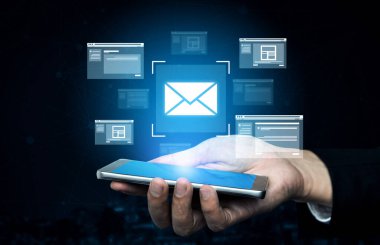 Verimli, profesyonel dijital iş operasyonları için e-posta verimliliği araçları iletişimi, gelen kutusu denetimini ve iş akışını geliştirir. Kefil