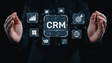 CRM platformları veri analizi, CRM iletişim araçları ve otomasyon yoluyla müşteri ilişkilerini geliştirir. CRM sistemleri müşteri yönetimi, izleme ve CRM ilişki başarısını destekler. Elide