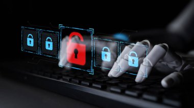 Yapay zeka sistemi potansiyel veri savunmasızlıklarını belirler ve güvenlik ihlallerine karşı uyarır, proaktif siber güvenlik tepkisini ve dijital altyapı dayanıklılığını arttırır