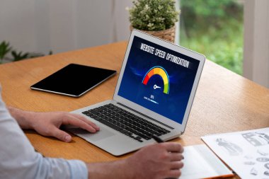 Web sitesi yükleme hızını hesaplayan bilgisayar yazılımı. Web sitesi yükleme hızının artırılması kavramı.