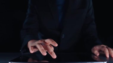 Girişim başlatma ve iş büyüme kavramı, roket sembolü, girişimcilik, başlangıç yeniliği ve yeni iş geliştirme ve genişleme için erken aşama başarı stratejileri. Elide