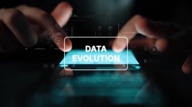 Modern Girişimler için İş Analizlerinde Dijital Dönüşüm ve Veri Evrimi. Asemptotik akıllı veri analitiği.