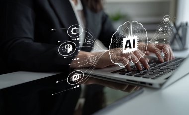 LLM 'de yapay zeka asistanı, büyük veriler, makine öğrenimi ve üretken yapay zeka gücü gelişmiş iş uygulamaları için ajanssal yapay zekayı destekliyor. Latch